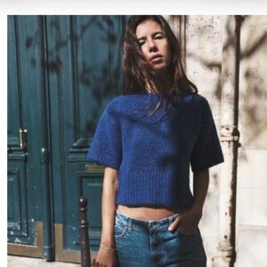 Zara Women's Navy Blue Crew Neck Sweater